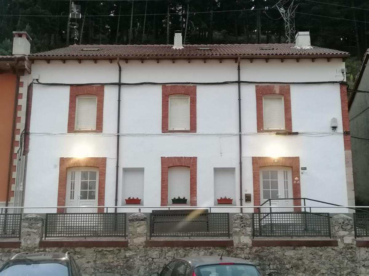 Albergue Cervera De Pisuerga Buitenkant foto